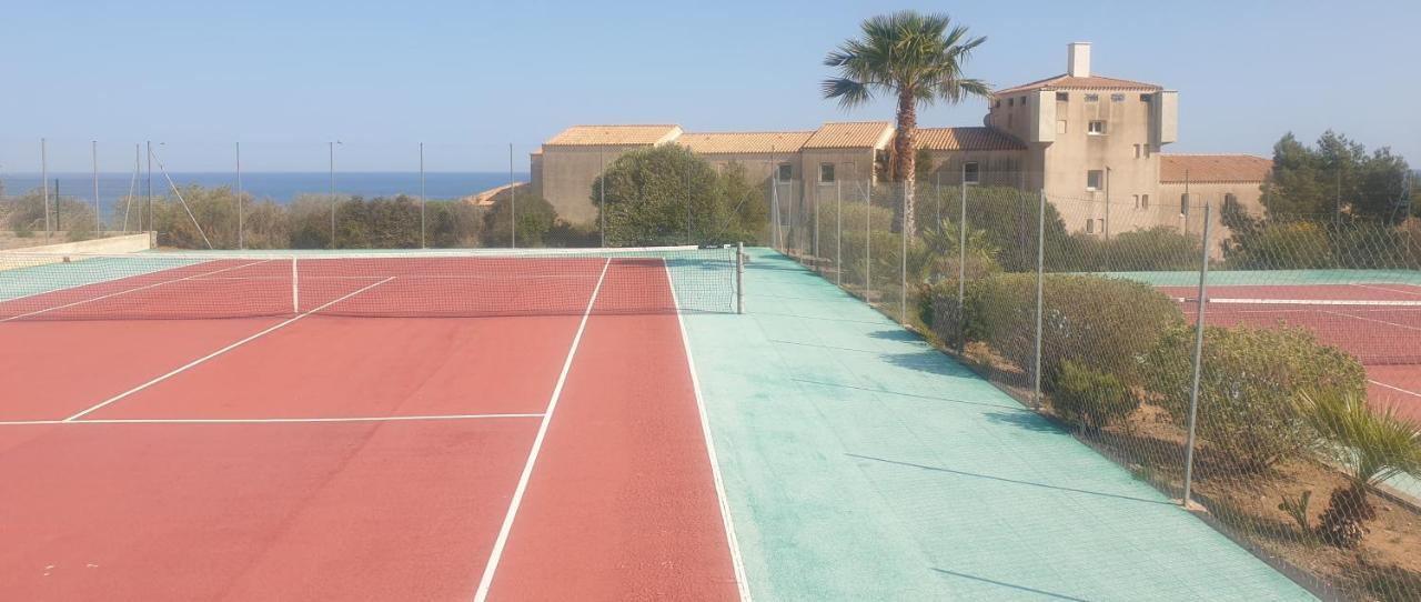 Appt 2 Ou 4 Personnes Avec Piscine, Tennis Et Parking Prive Фльори Екстериор снимка